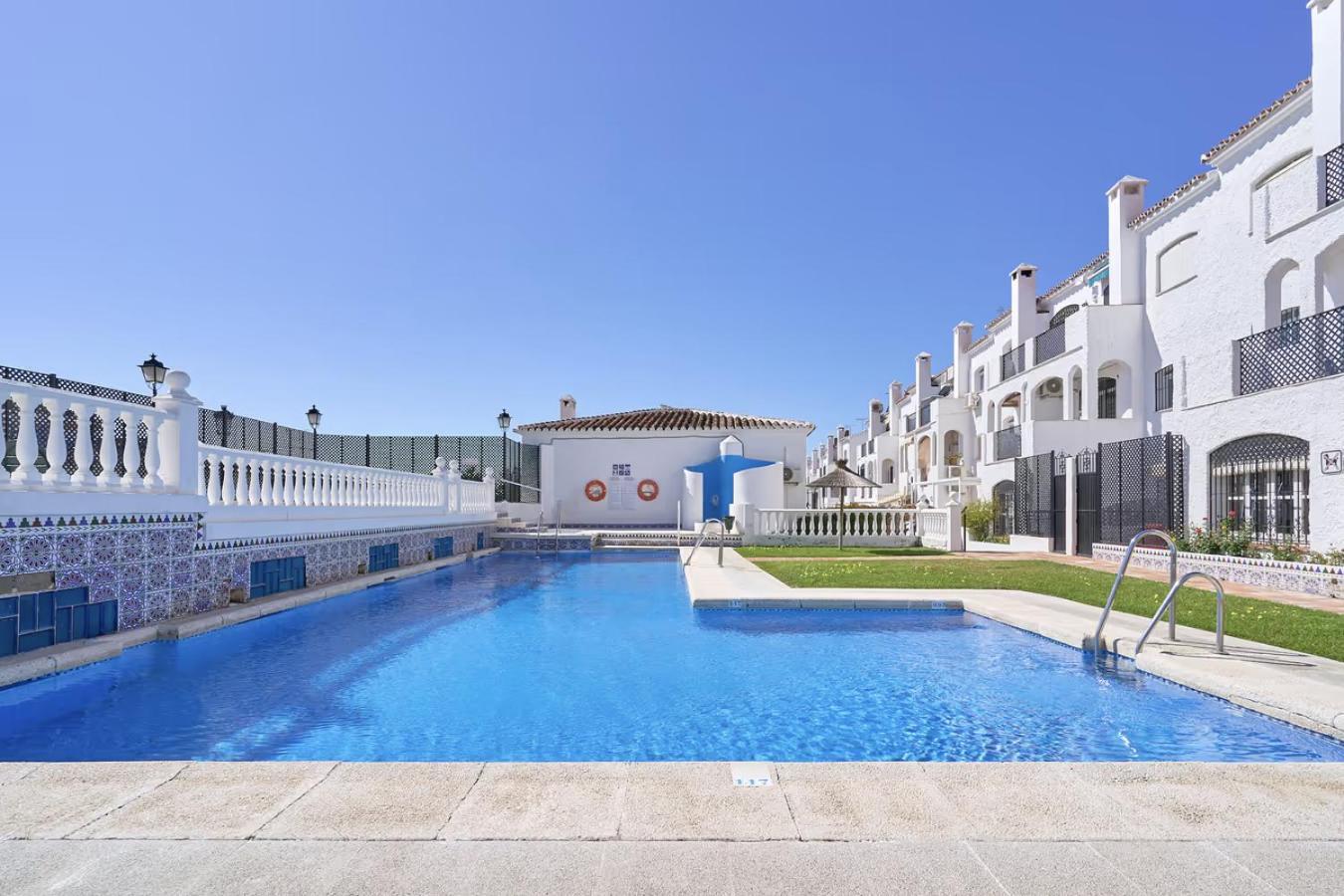 Willa Casa Lena Town House With Pool Nerja Zewnętrze zdjęcie